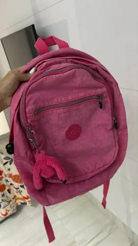 Mochila Kipling Rosa - Original Prática, leve e estilosa!