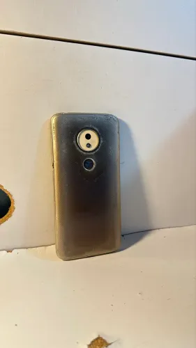 MOTO G7 PLAY (com defeito/ retirada de peças)