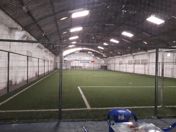 GALPÃO COM 1.800 M2