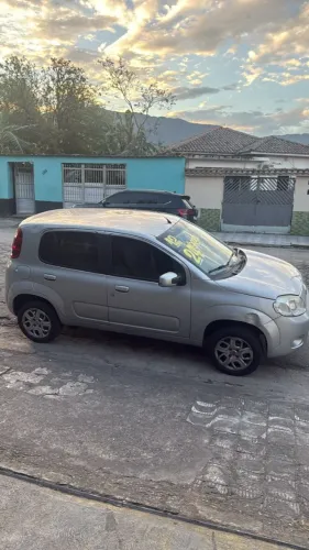 Fiat Uno Vivace Celeb. 1.0 EVO F.flex 8V 5P 2012