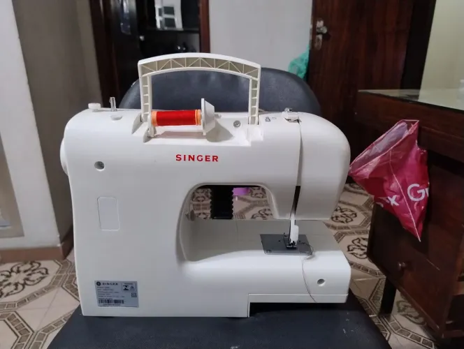 Máquina de costura Singer