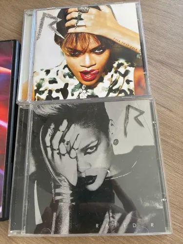 CDs e DVD Rihanna - Rated R / Talk That Talk / 777