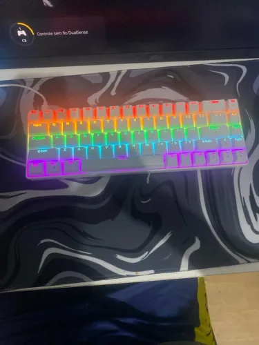 Teclado mecânico rgb 68%