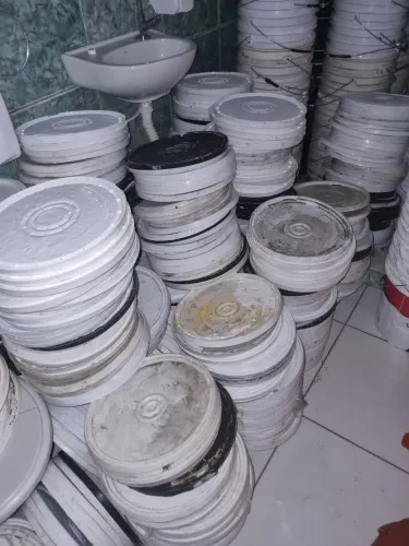BALDES DE PLASTICOS