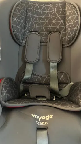 Voyage Status / Cadeirinha para carro