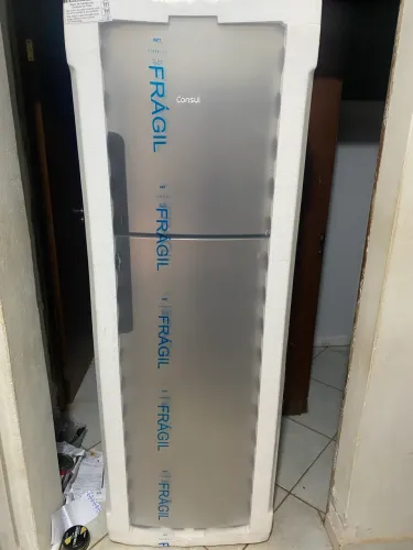 Geladeira consul inverter Frost free na caixa