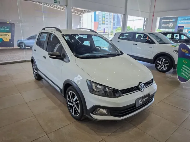 Volkswagen Fox 1.6 MSI Highline 16V Flex 4P Manual. 2020