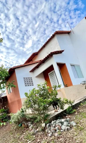 Casa ampla e iluminada com linda vista da Serra de Caldas