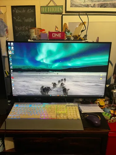Monitor Alienware 27 4K  - AW2725QF
