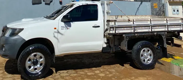 Toyota Hilux CS D4-d 4X4 3.0 TDI Dies. Mec. 2013