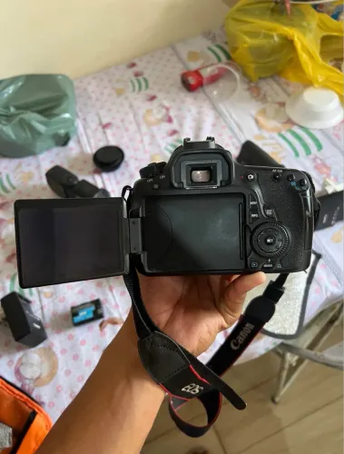 Cânon 60D + acessórios 