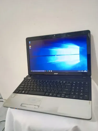 Notebook Acer i5 com telão de 15.6