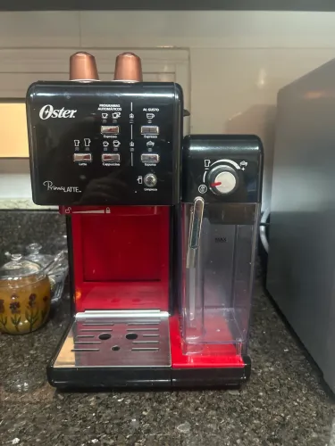 Cafeteira oster prima latte
