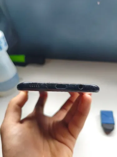 SAMSUNG GALAXY A70