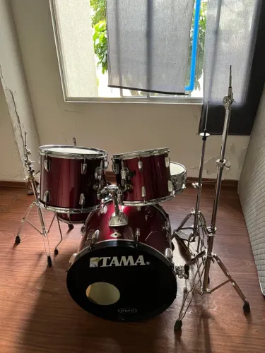 Bateria Vermelha Tama Swingstar com bag 