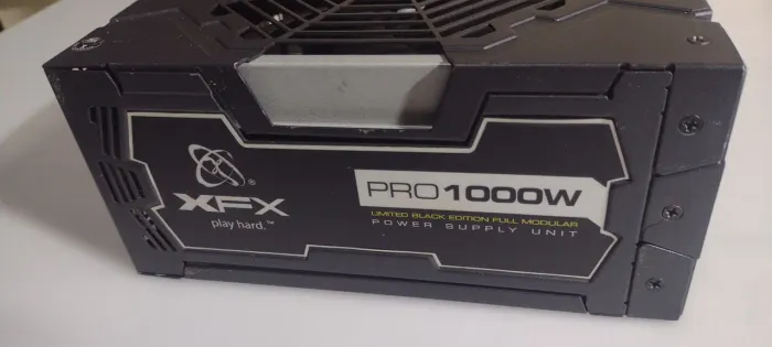 Fonte PC XFX PRO 1000W(Defeito)
