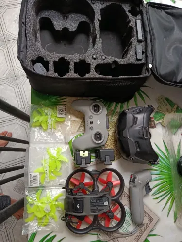 Drone DJI AVATA FLY MORE