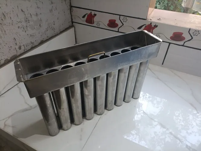 Forma para picolé com 18 cavidades