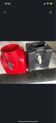 2 suporte para garrafão por 15 reais