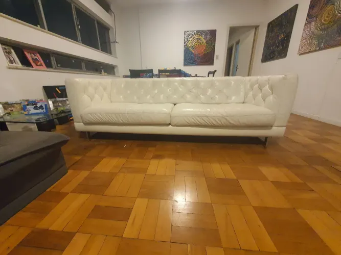 Sofa em couro