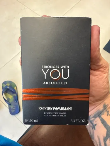 Perfume Armani stronger with you absolutely
