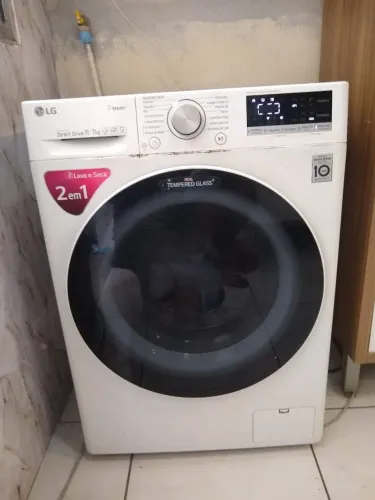 Vendo lava e seca lg funcionando tudo perfeitamente 