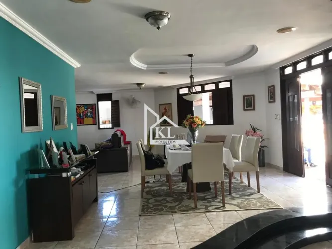 Casa Duplex - 3 Suítes - Ponto Comercial - Piscina e Churrasqueira - Nova Parnamirim