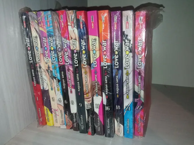 Kaguya Sama volumes diversos