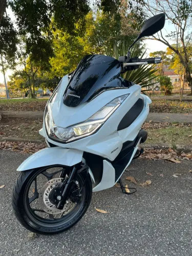 HONDA PCX 160 2024 baixo Km e aceita troca 
