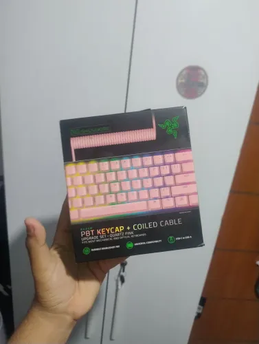 Keycaps Razer + Cabo Colied Rosa (LACRADO)