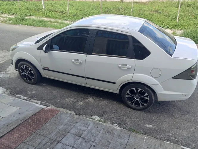 Ford Fiesta Sed. 1.6 8V Flex 4P 2012
