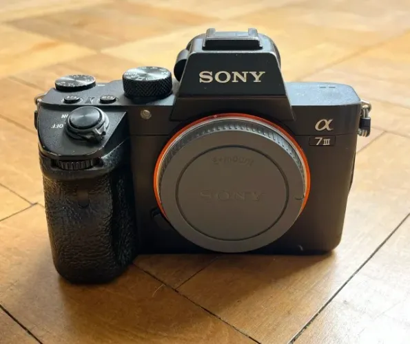 Camera Sony A7III