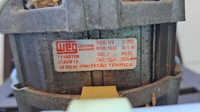Motor de tanquinho Colormaq 220v 