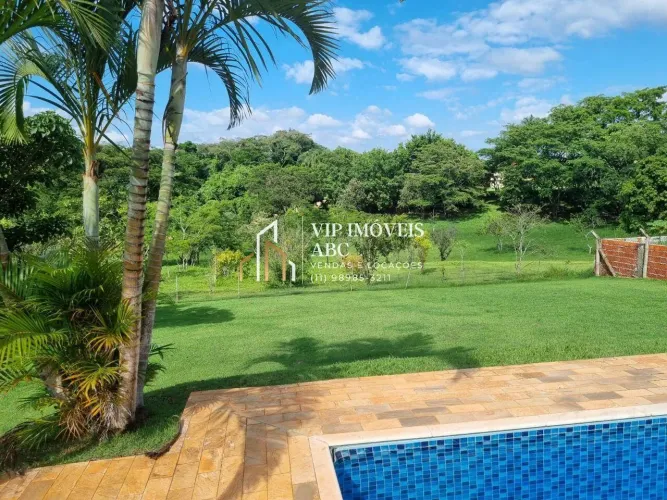 Apartamento à venda na Rua Água Marinha, Nova Rheata, Boituva - SP