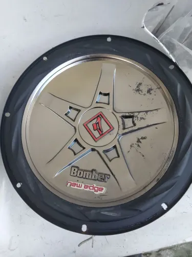 Subwoofer bomber 150 rms pra hoje 120reais