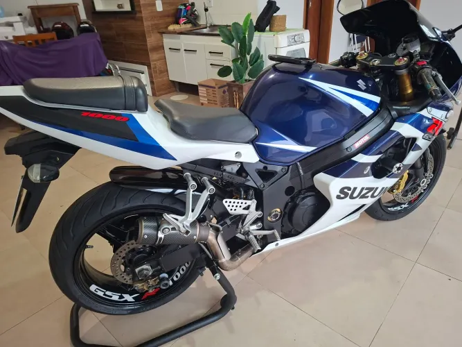 Srad 1000 impecável por carro