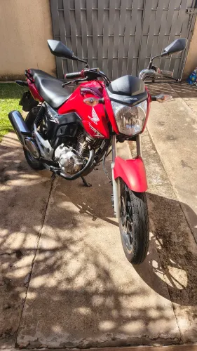Moto Moto impecável, baixa km e excelente conservação.