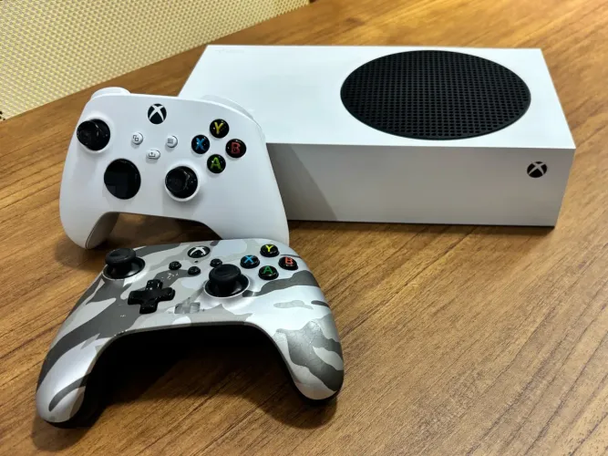 Xbox Series S 512GB Cor Branca