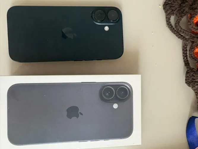 iPhone 16 preto