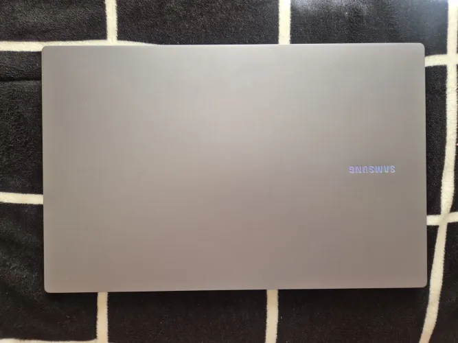 Samsung Galaxy Book4 8GB, 15.6'' Full HD LED | Windows 11