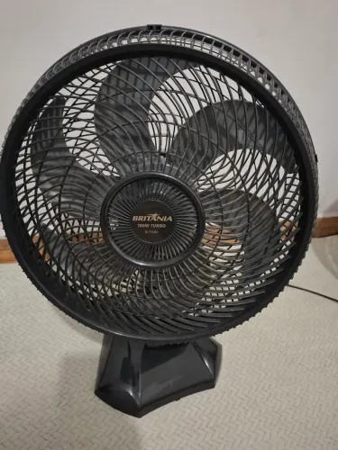 Vendo um ventilador