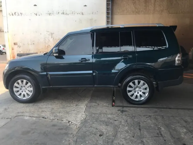 Mitsubishi Pajero HPE Full 3.2 4X4 T.i.dies. 5P AUT 2008