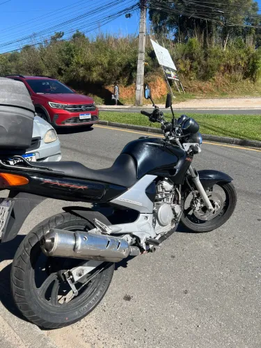 FAZER YS250 2008
