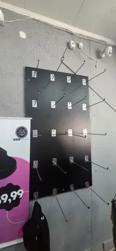 Painel Expositor Ja com ganchos