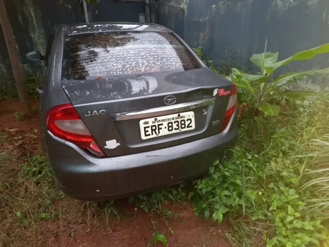 JAC J3 Turin Sedan Brasil 1.4 16V 4P Mec. 2012