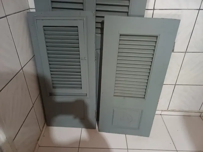 Venda-se janela semi nova paldarco as duas folhas 150$ 