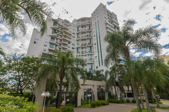 DUPLEX de frente para o Parque Germânia