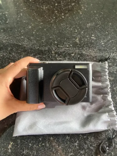 Vendo uma Câmera digital 4K