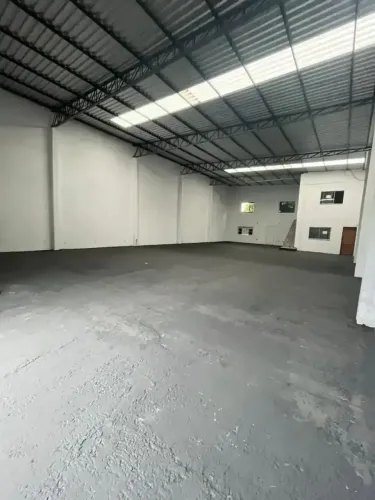 Imóvel para Locação Galpão Comercial - 400m² - Próximo ao Pedra 90.