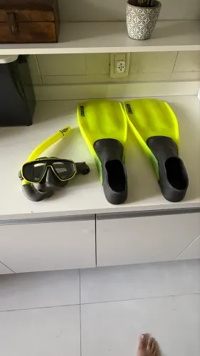Kit nadadeira e máscara de mergulho